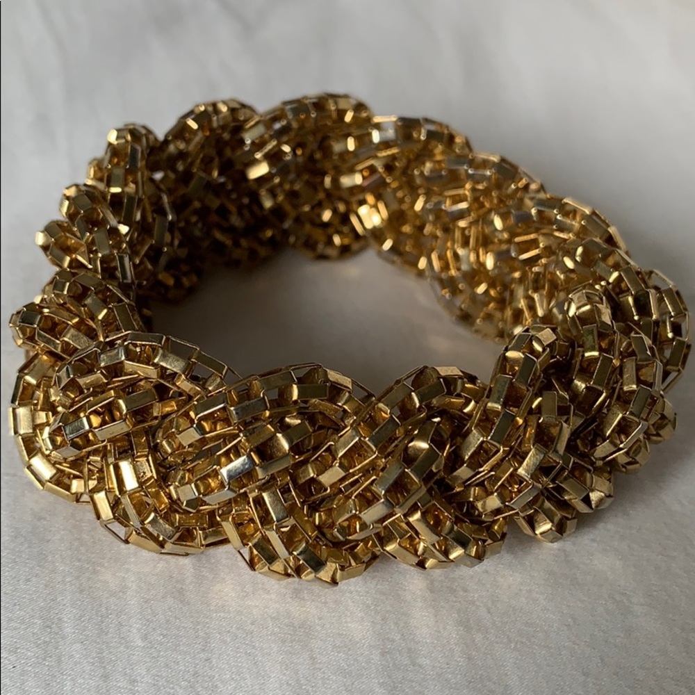 Gold tone braided bracelet - excellent condition